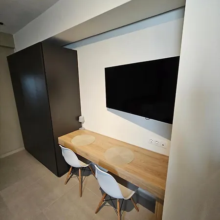 Downtown Living 1